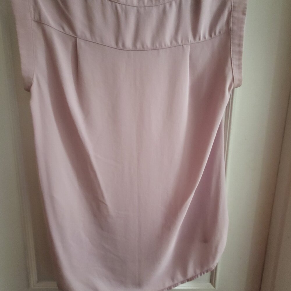 J.Crew Dusty Pink Sleeveless Blouse - Size 2 - Minimalist Workwear - Picture 3 of 5
